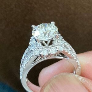 Meet your Posher, Linh